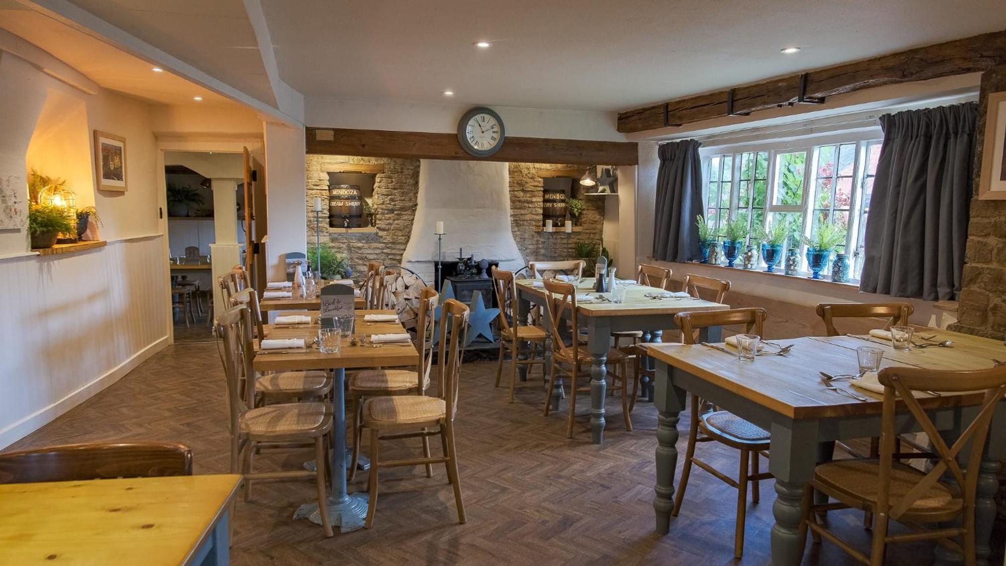 Bed and Breakfast The Brasenose Arms Cropredy Екстер'єр фото